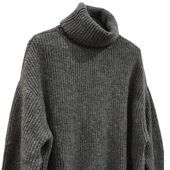 Gray Turtleneck Sweater, Zara Knit, Size S - Picture 6 of 6